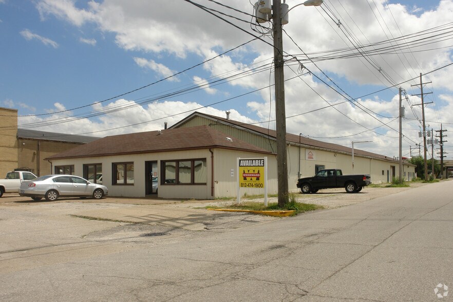 More Photos Of 105 N 9th Ave, Evansville Warehouse For Sale