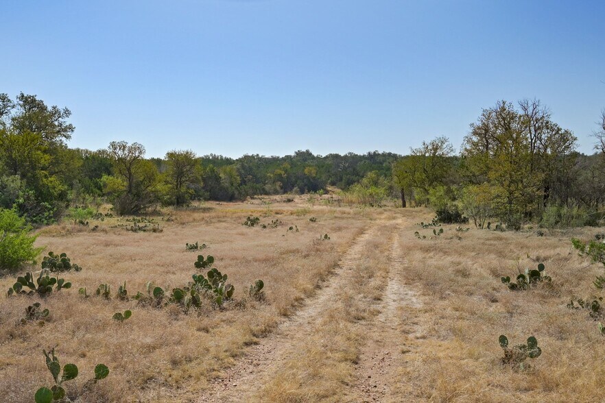 More Photos Of 1033 Flying X Rd, Spicewood Land For Sale