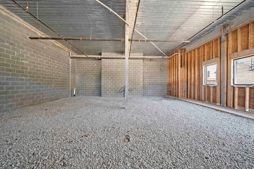 More Photos Of 2030 Main St NW, Atlanta Apartments For Sale