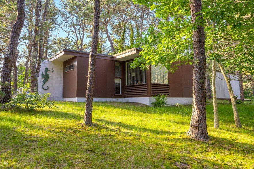 More Photos Of 25 Way 055., Wellfleet Apartments For Sale