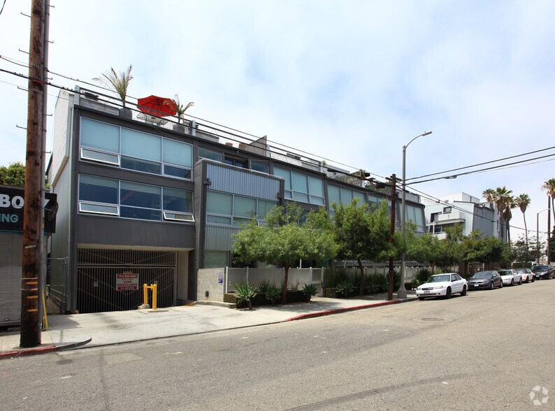 More Photos Of 615 Hampton Dr, Venice Apartments For Sale