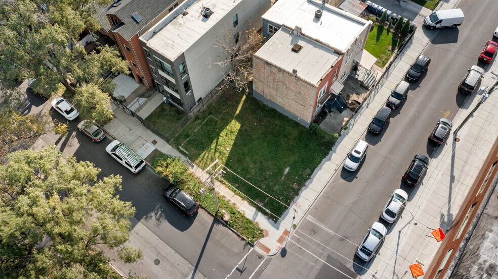 More Photos Of 1001 Campbell ave, Chicago Land For Sale
