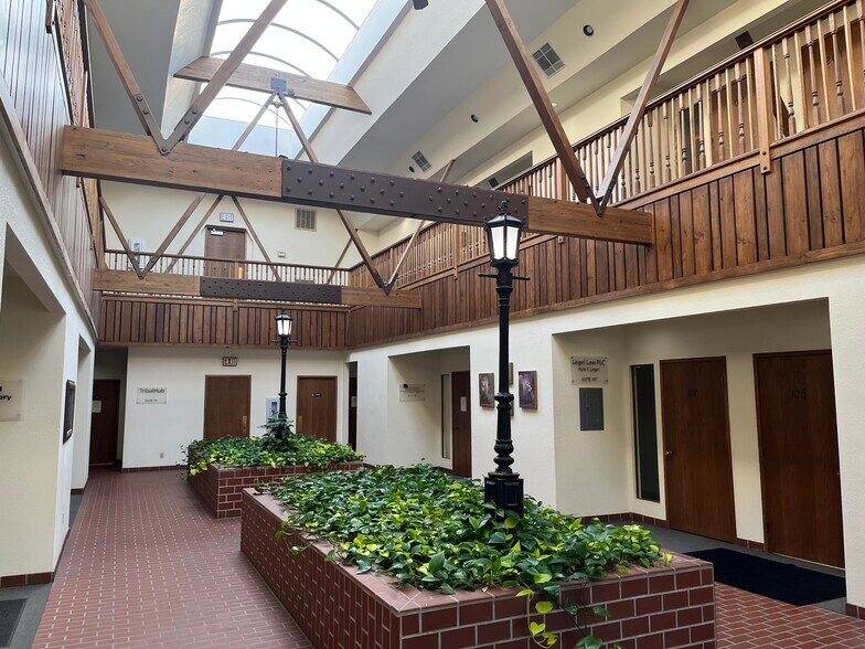 More Photos Of 400 W Main St, Gaylord Office For Lease