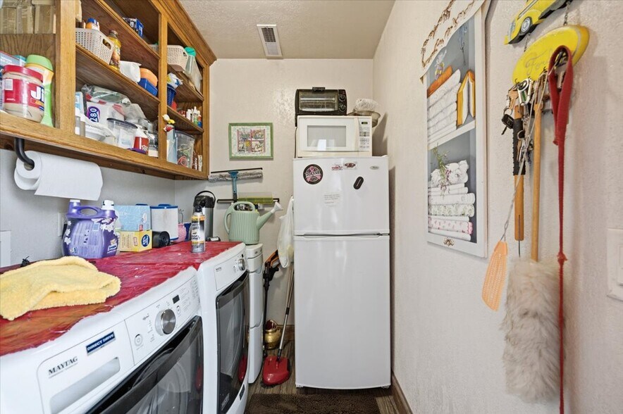 More Photos Of 12301 US Highway 77, Lexington Specialty For Sale