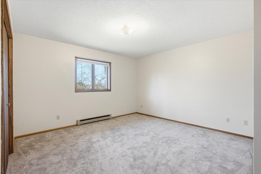 More Photos Of 754 E 11th St, New Richmond Apartments For Sale