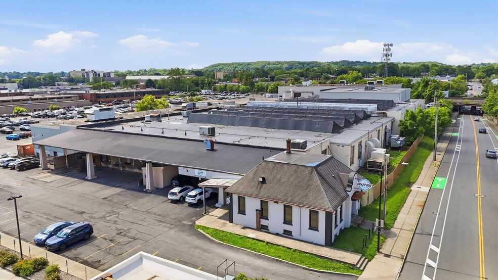 More Photos Of 21 Humboldt St, Rochester Manufacturing For Lease