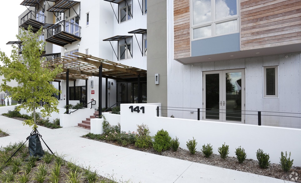 More Photos Of 141 Napoleon St, Baton Rouge Multifamily For Sale