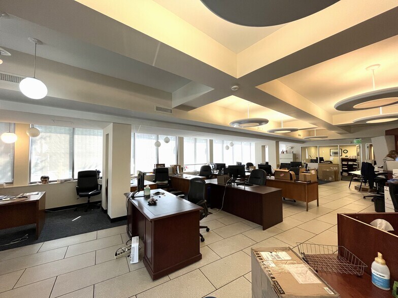 More Photos Of 9-23 W Highland Ave, Philadelphia Office For Lease