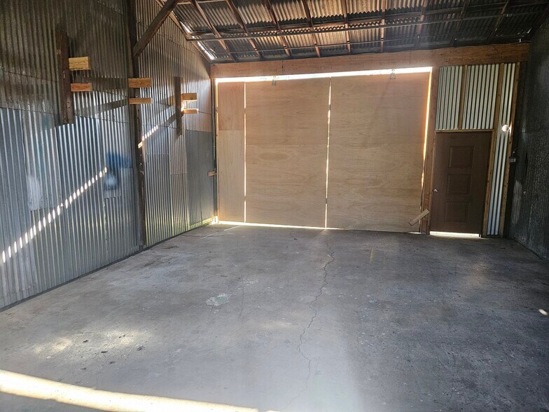 More Photos Of 275 Water St, Petaluma Warehouse For Lease