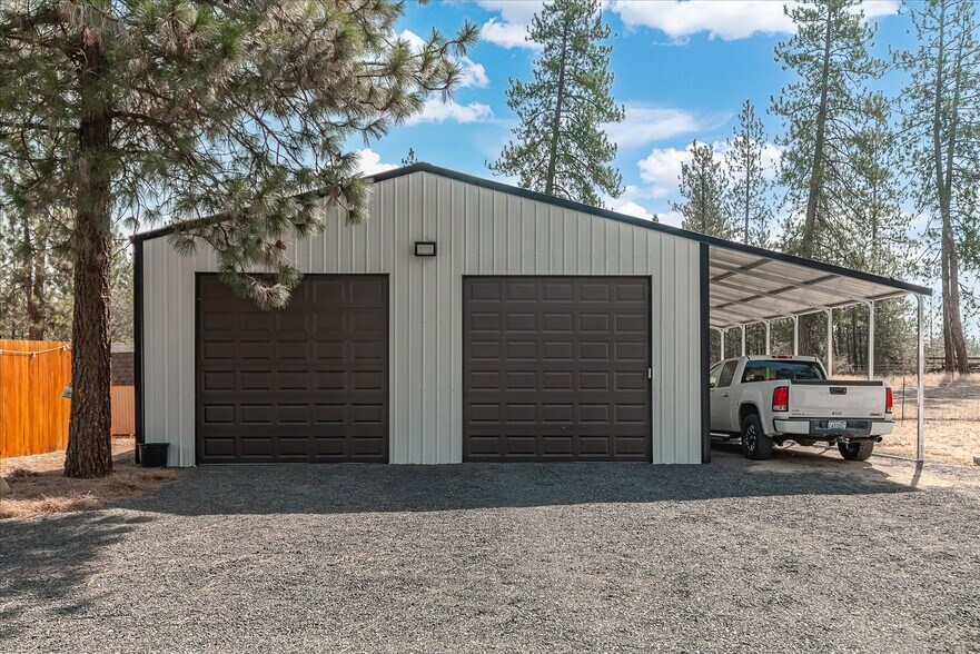 More Photos Of 6297 Sundown Dr, Nine Mile Falls Specialty For Sale