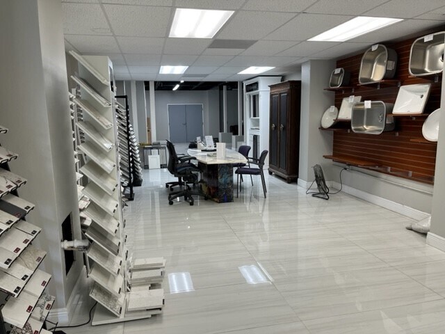 More Photos Of 5824 W Linebaugh Ave, Tampa Unknown For Lease