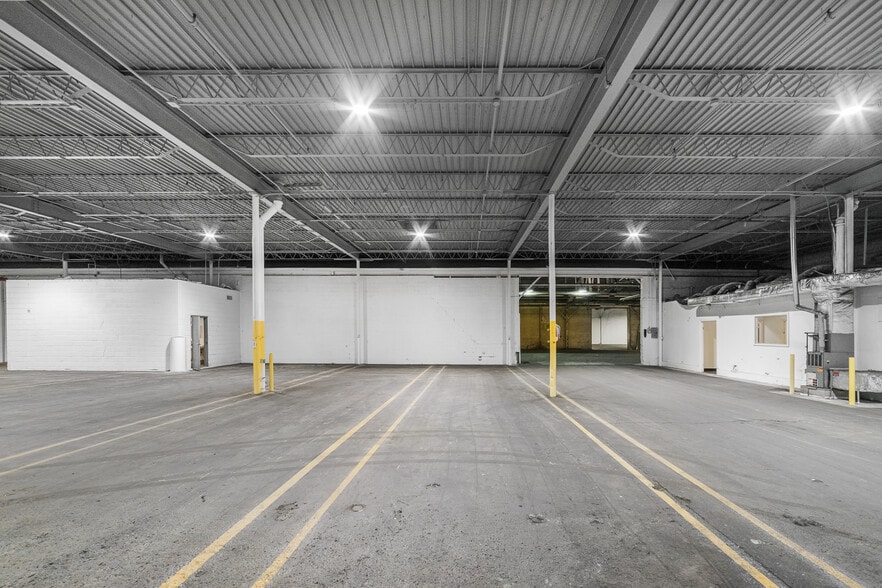 More Photos Of 799 E 73rd St, Cleveland Warehouse For Lease