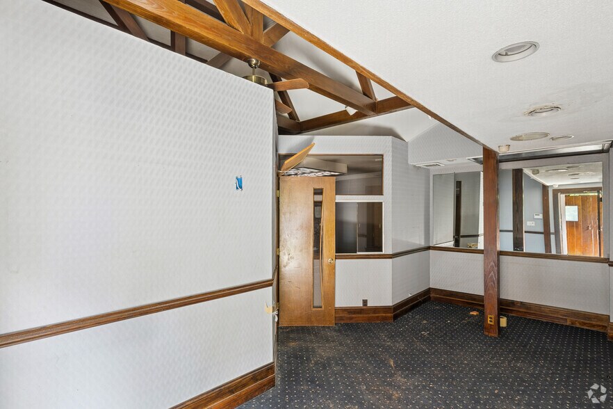 More Photos Of 99 Vose Ave, South Orange Office For Sale