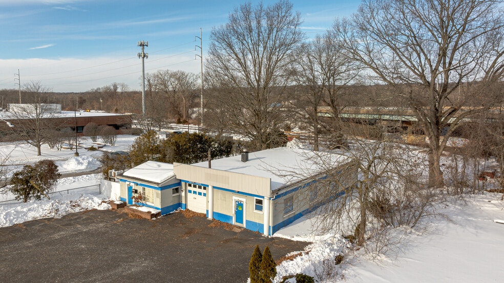 More Photos Of 157 Washington Ave, North Haven Auto Repair For Sale