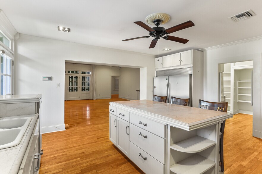 More Photos Of 402 W 121st St, Cut Off Apartments For Sale