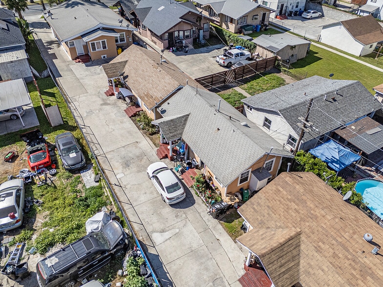 More Photos Of 1565 W 51st St, Los Angeles Multifamily For Sale