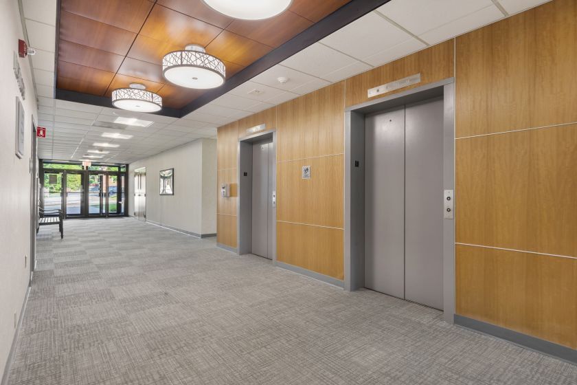 More Photos Of 1952 Whitney Ave, Hamden Medical For Lease