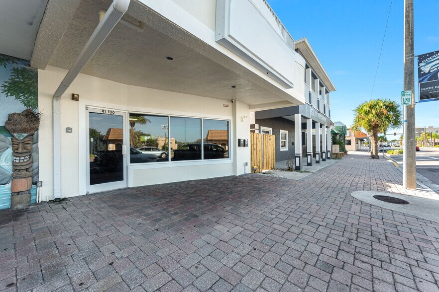 More Photos Of 41 N Orlando Ave, Cocoa Beach Office For Sale