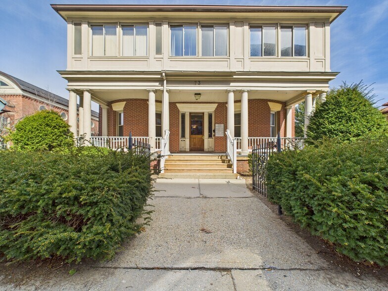 More Photos Of 73 Chestnut St, Springfield Loft Creative Space For Sale