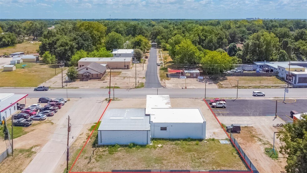 More Photos Of 623 N Richmond Rd, Wharton Auto Repair For Sale