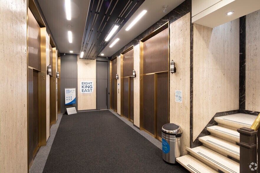 More Photos Of 8 King St E, Toronto Office For Lease