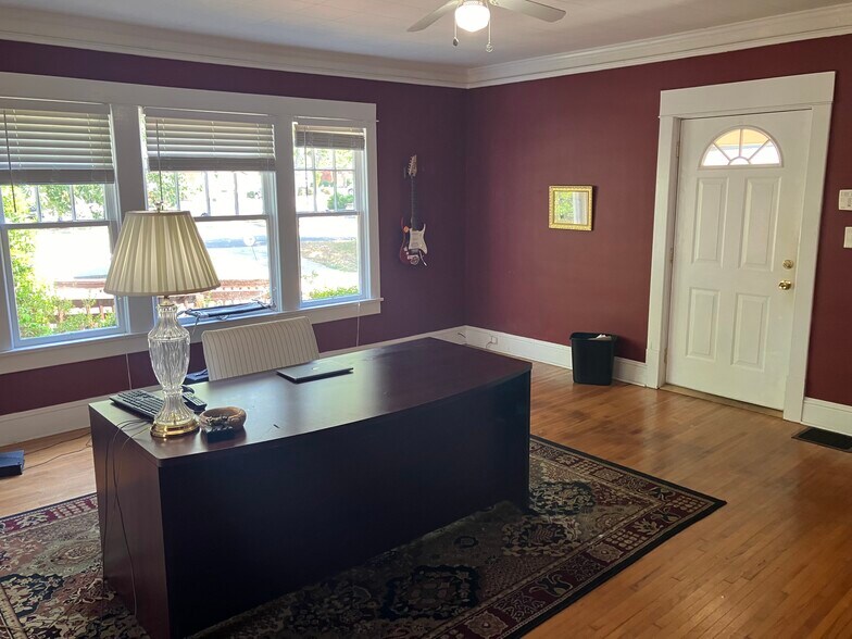 More Photos Of 415 W Warren St, Shelby Office Residential For Sale