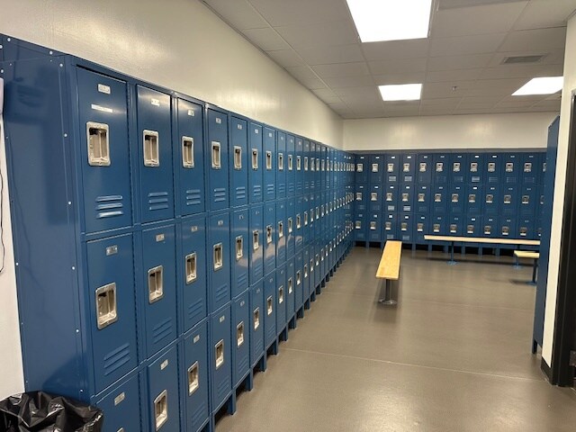 More Photos Of 3000 E Sawyer Rd, Springfield Manufacturing For Lease