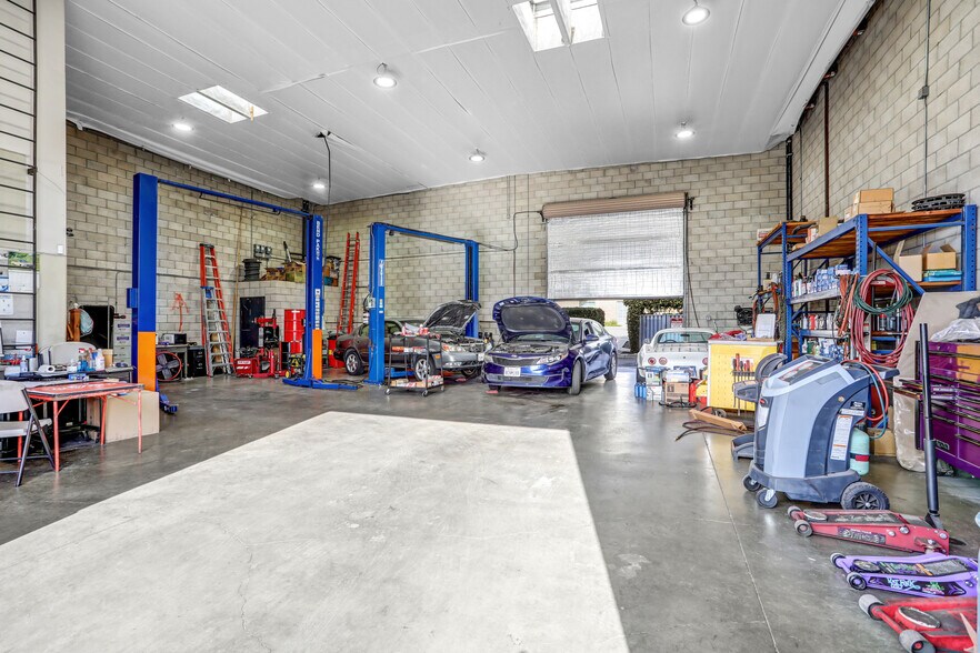 More Photos Of 19821 Valley Blvd, Walnut Auto Repair For Sale