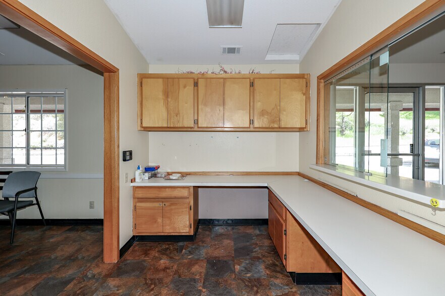 More Photos Of 5320 State Highway 49, Mariposa Office Residential For Sale