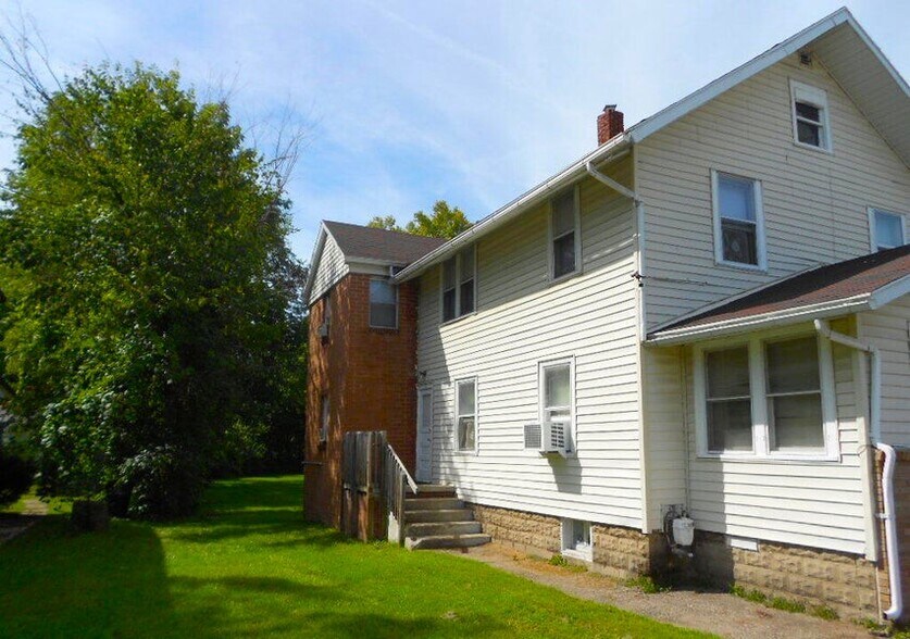 More Photos Of 2345 Cedar St, Holt Apartments For Sale