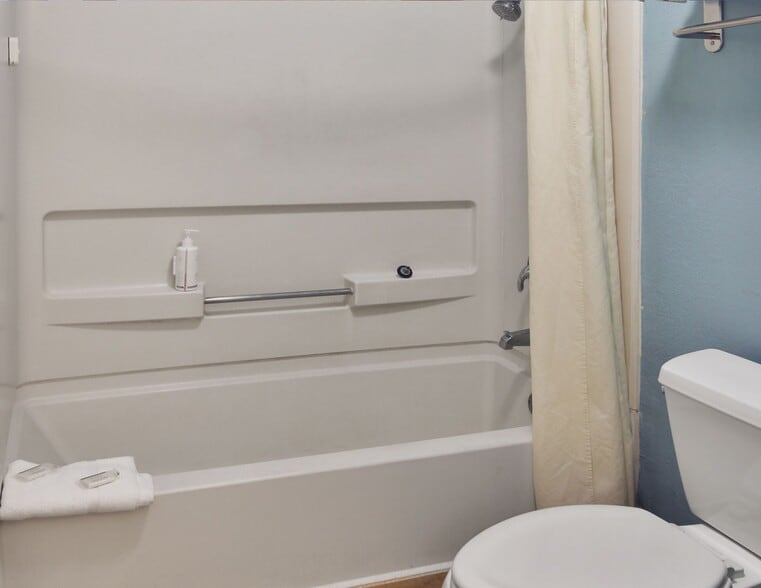 More Photos Of 81753 111 Hwy, Indio Hotel For Sale