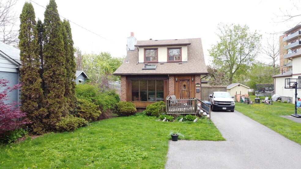Primary Photo Of 1083 Seneca Av, Mississauga Land For Sale