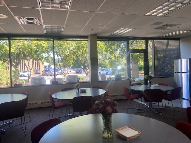 More Photos Of 1696 Greenview Dr SW, Rochester Office For Lease