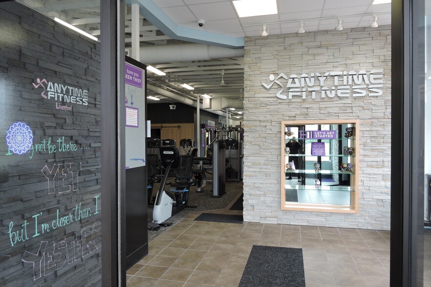 More Photos Of 7165 Buckley Rd, Liverpool Storefront Retail Office For Sale