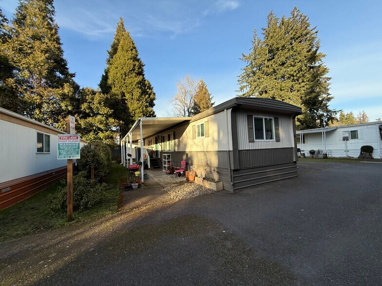 More Photos Of 3701 Cherry Ave NE, Keizer Multifamily For Sale