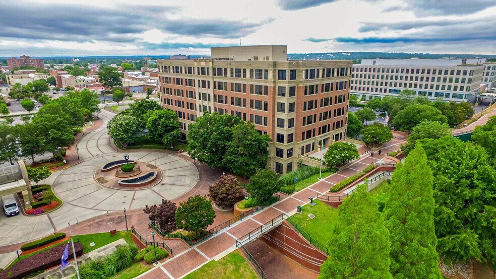 More Photos Of 1 10th St, Augusta Office For Lease