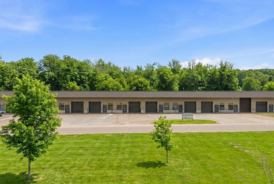 More Photos Of 900 Industrial Park Rd, Deep River Manufacturing For Sale