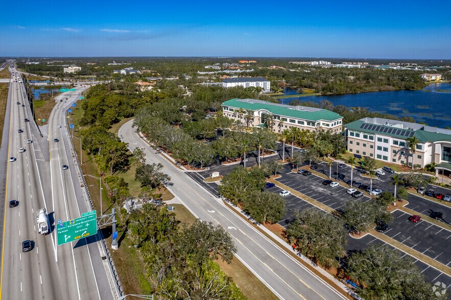 More Photos Of 6151 Lake Osprey Dr, Sarasota Office For Lease