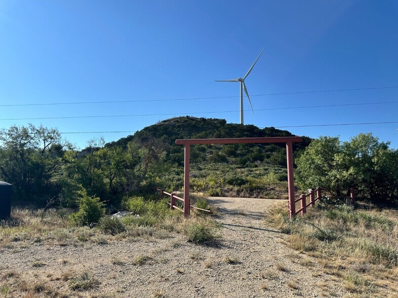 More Photos Of 800 County Road 214, Sweetwater Land For Lease