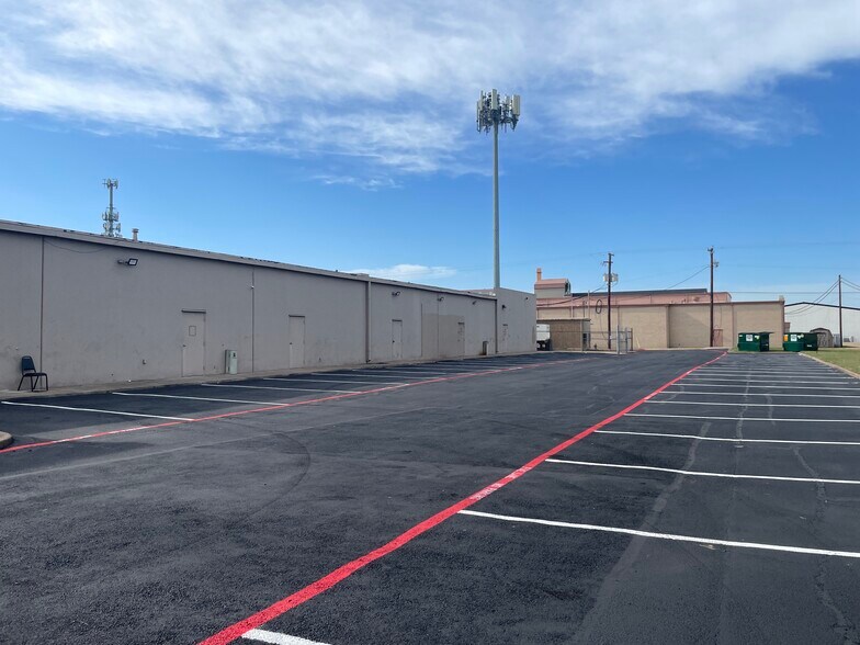 More Photos Of 6700 Denton Hwy, Watauga Freestanding For Lease