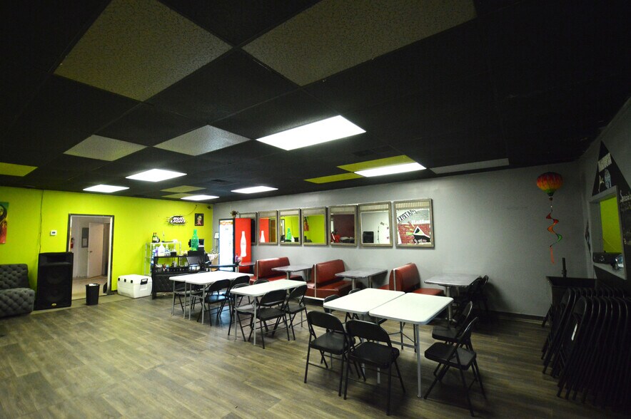 More Photos Of 2805 Earlham Pl, High Point Office For Sale