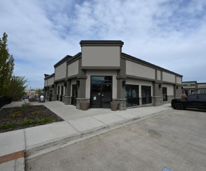 More Photos Of 800 Broadmoor Blvd, Sherwood Park Office For Lease