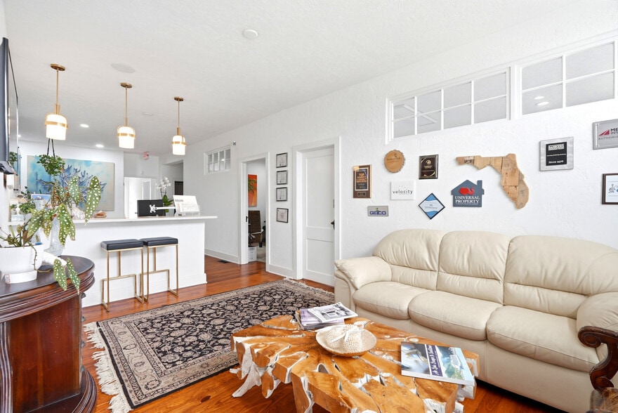 More Photos Of 7024 Central Ave, Saint Petersburg Medical For Sale