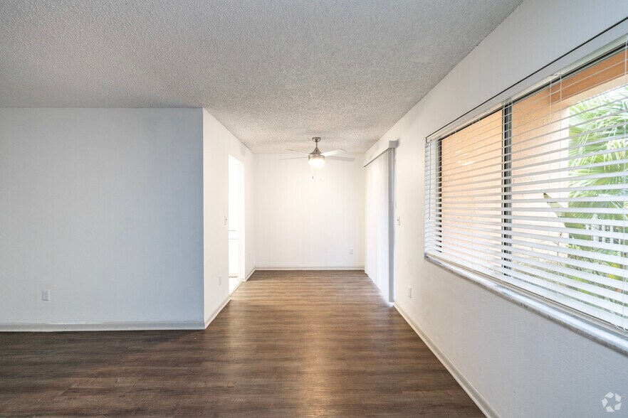 More Photos Of 1405 S Lorenzo Ave, Tampa Apartments For Sale