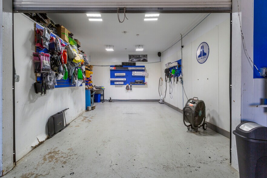 More Photos Of 320 Lake St, Maywood Carwash For Sale