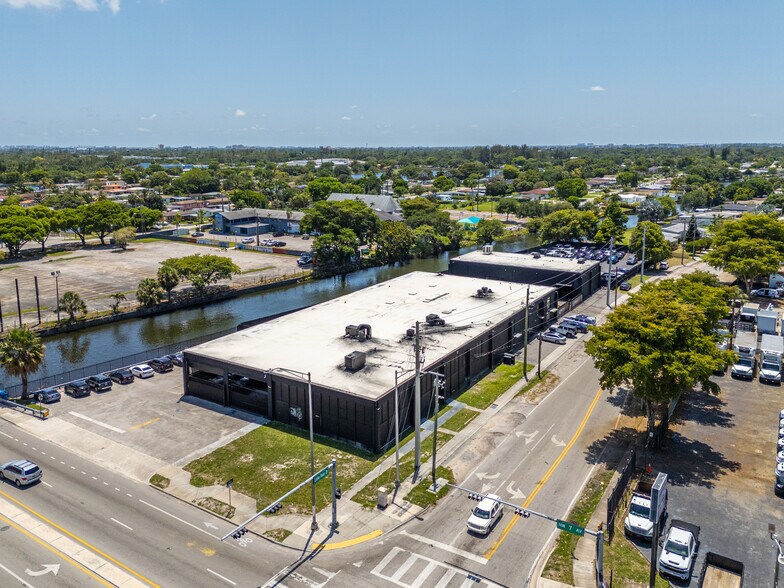 More Photos Of 8700 NW 7th Ave, Miami Warehouse For Sale