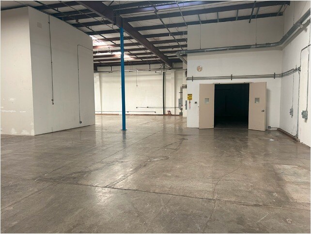 More Photos Of 450 Aaron St, Cotati Warehouse For Lease
