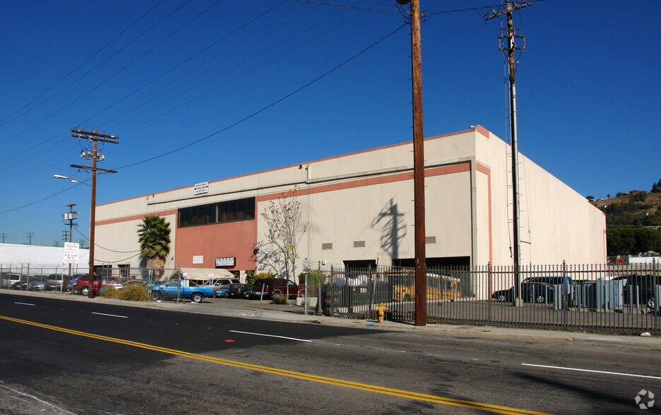 More Photos Of 1550 N San Fernando Rd, Los Angeles Warehouse For Lease