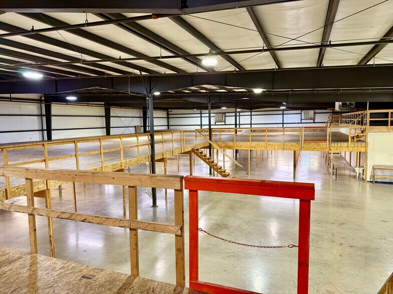 More Photos Of 12045 6300 Rd, Montrose Flex For Lease