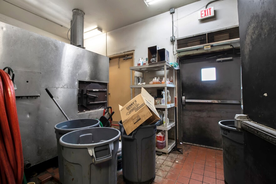 More Photos Of 1152 Tamiami Trl, Port Charlotte Restaurant For Sale